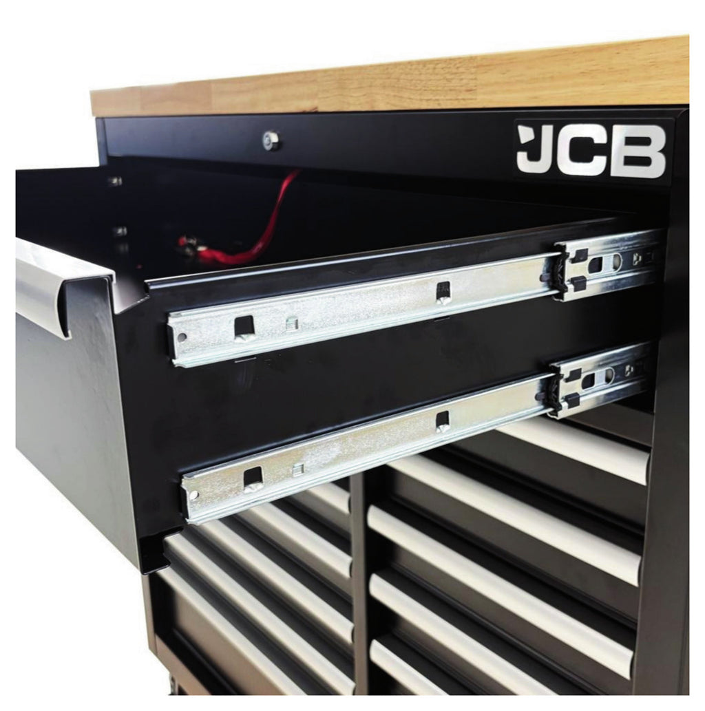TOOL CHEST WITH 299 MIXED PREMIUM SOCKETS, SPANNERS AND HAND TOOLS IN EVA TRAYS